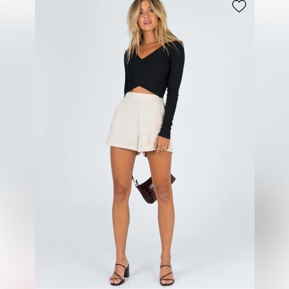 NWOT Princess Polly ABIGAL Long Sleeve Black Ribbed Crop Top - Picture 3 of 12